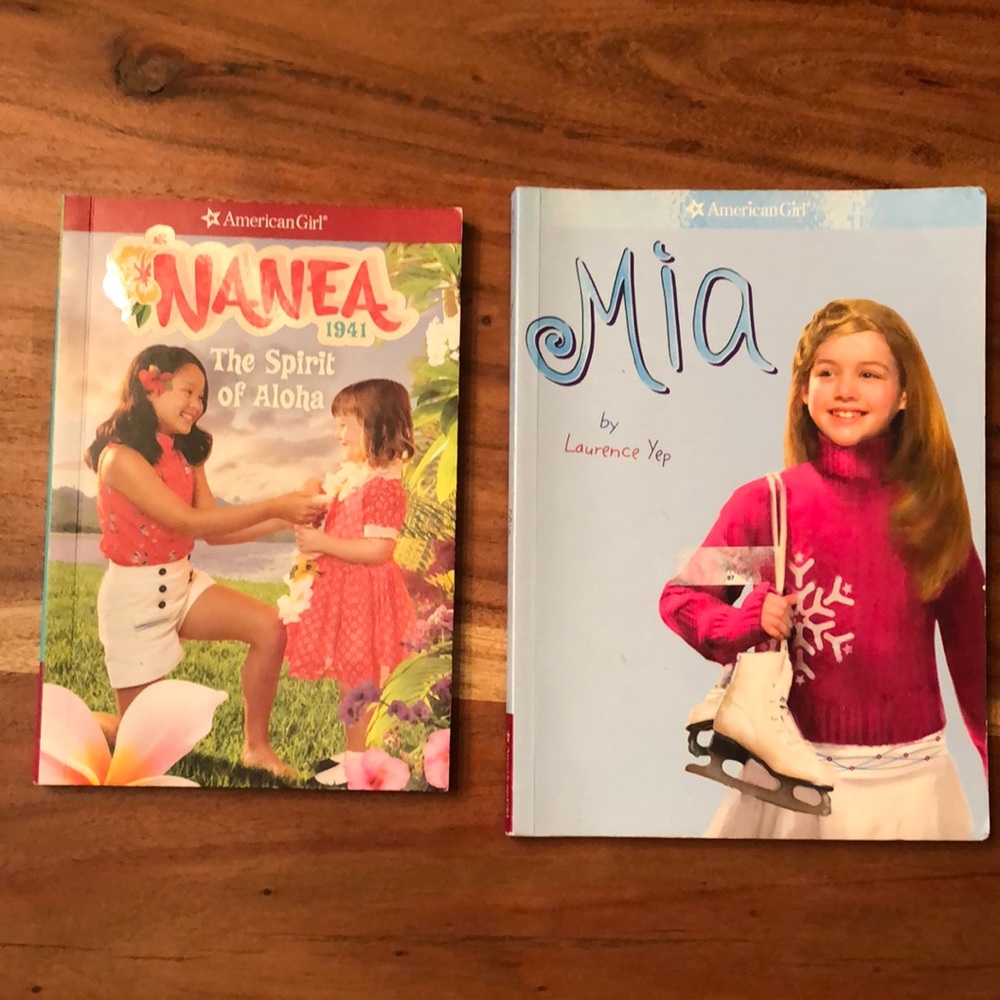 American Girl l Two Books Mia 1 & Nanea 1